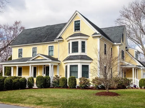 24 Dana Rd, Concord, MA 01742