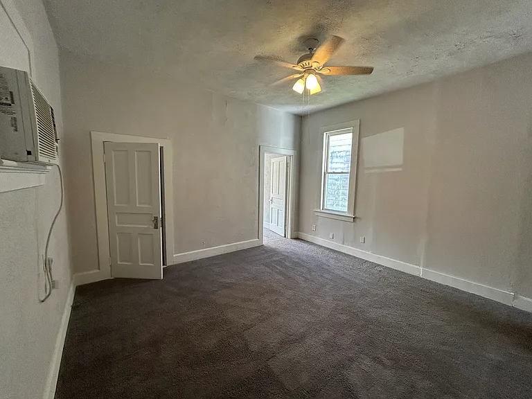 1006 N Elliott St — Photo 4