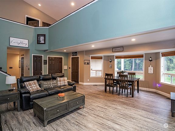 2nd image of 4712 SE Black Swan Lane