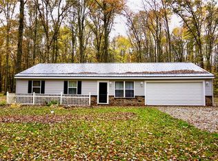 18570 Shaw Rd, Chagrin Falls, OH 44023