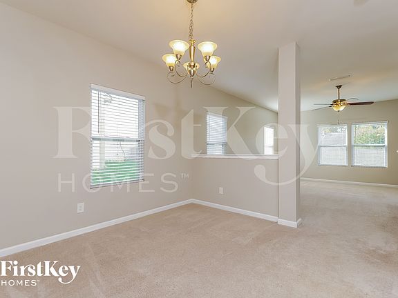 4th image of 431 Summergate Dr