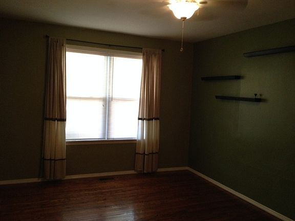 3rd image of 2925 Alger Ave