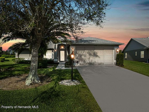 2nd image of 8190 Sugarbush Dr