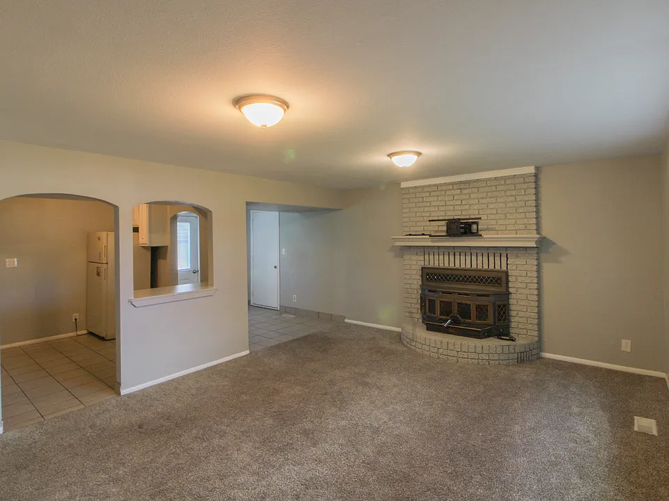 1474 N 375 W #B