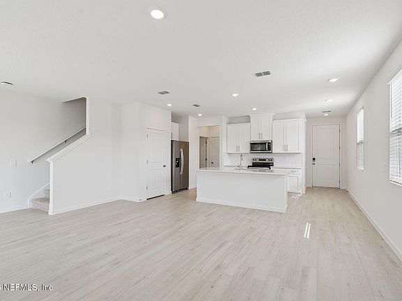 4th image of 3747 CAIRO Way