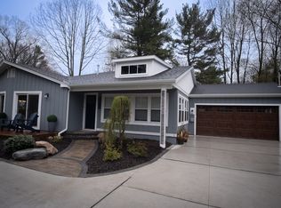 2370 Orchard Ave, Holland, MI 49424