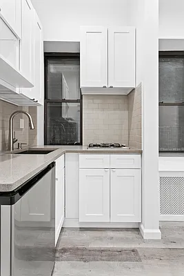 Rented by Compass | media 19