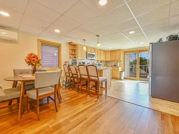 20 West 18th Road image 8 of 34