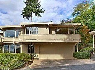 6930 SE 35th St, Mercer Island, WA 98040