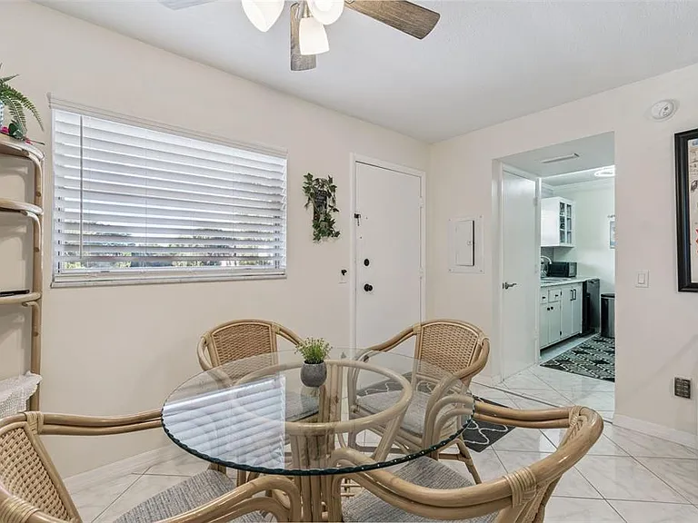 2750 E Bay Dr #12B — Photo 6