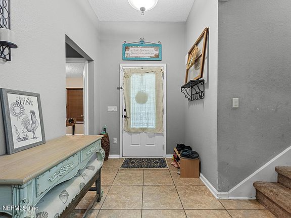 4th image of 4234 VICTORIA LAKES Drive W