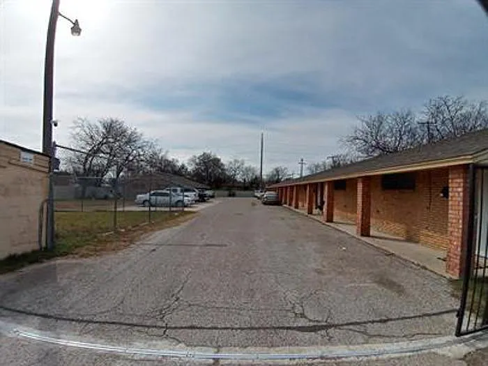 500 W Rancier Ave #M — Photo 1