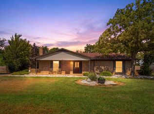 706 Squires Ln, Aubrey, TX 76227