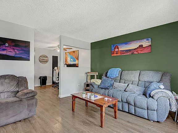 3rd image of 7107 W 93rd St