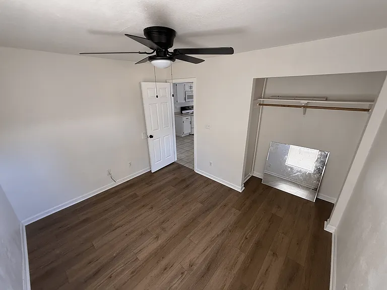 2692 Ithaca St — Photo 5