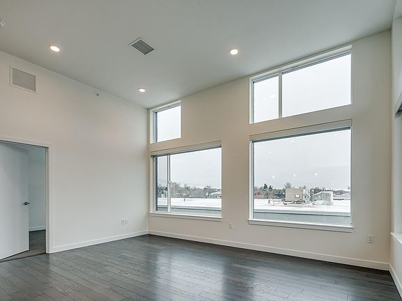 4th image of 1616 S Broadway APT 308