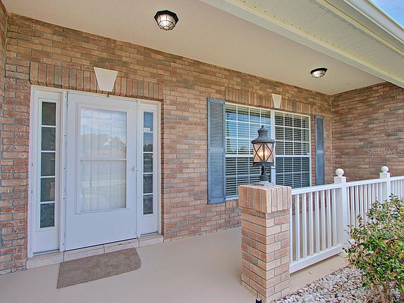 4th image of 2090 Claremont Dr