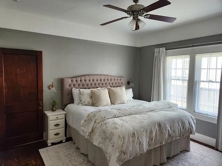 1315 W Hays St — Photo 21