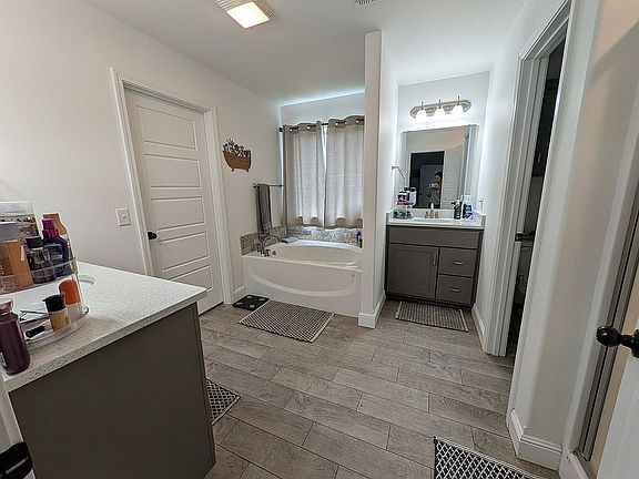 2nd image of 342 Swaden Ln