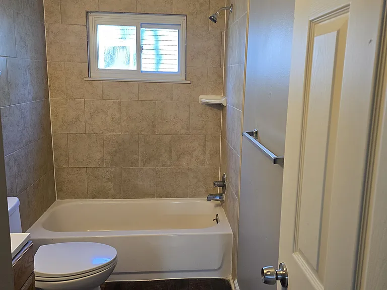 8509 Paige Ave — Photo 7