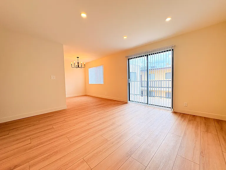 1340 Orange Grove Avenue — Photo 22