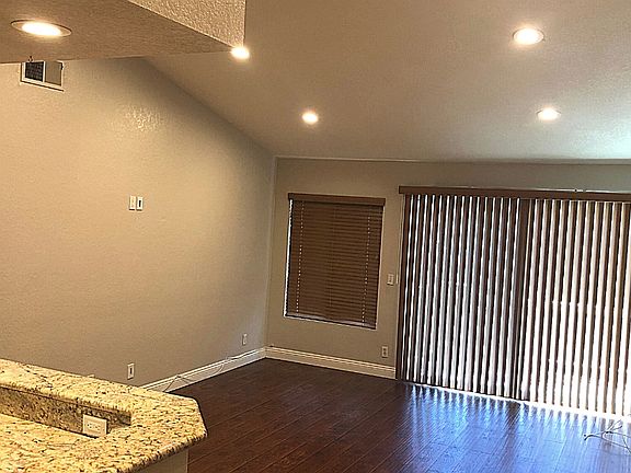 5th image of 8725 Beckenham Ln Unit E