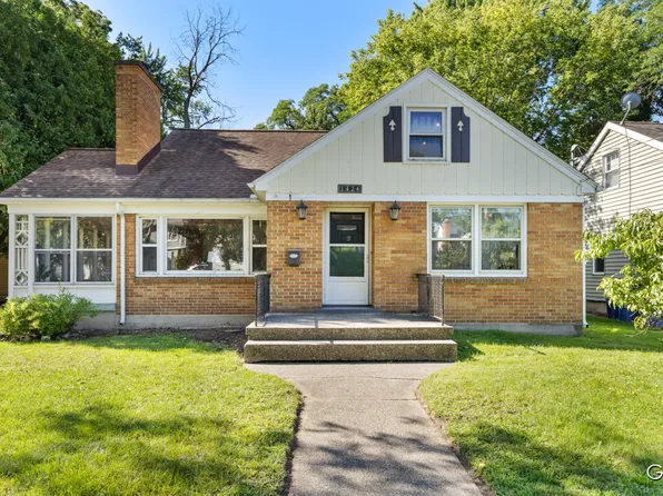 1424 Hope St SE, Grand Rapids, MI 49506