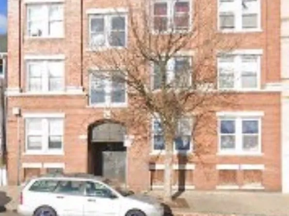 807 High St, Holyoke, MA 01040