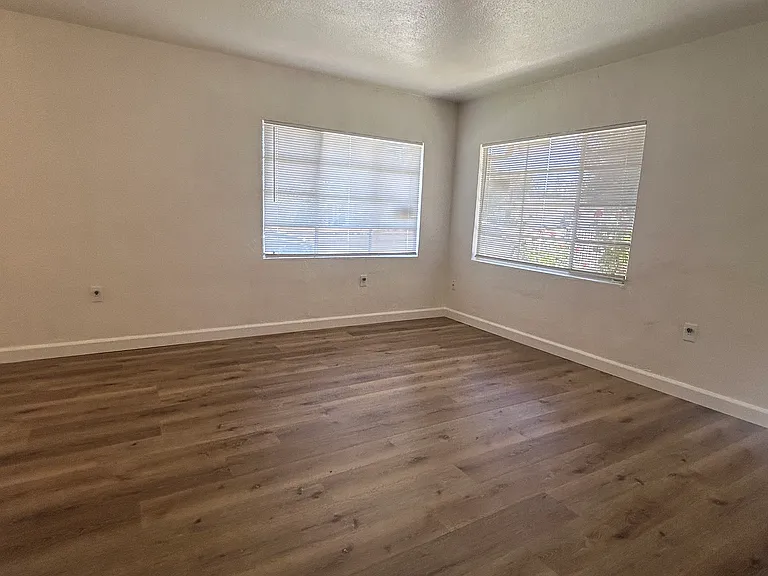 3223 E Clinton Ave #3223 — Photo 3