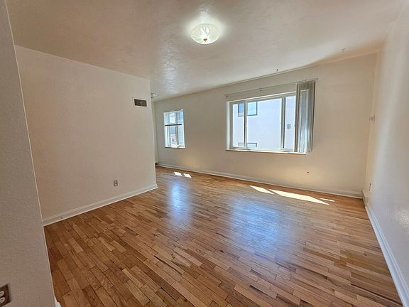 3rd image of 1020 14th St #8