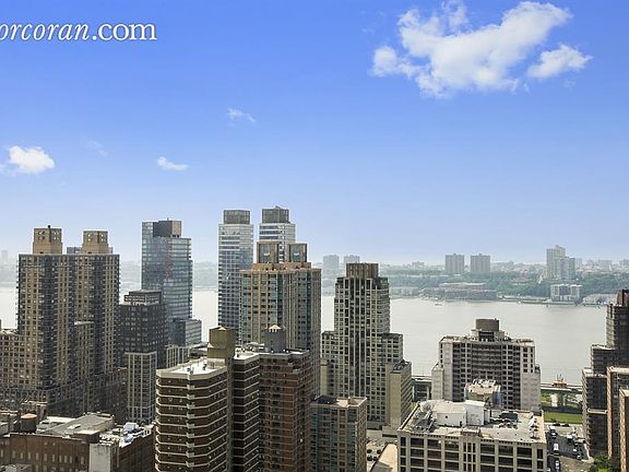 2nd image of 160 W 66th St APT 36B