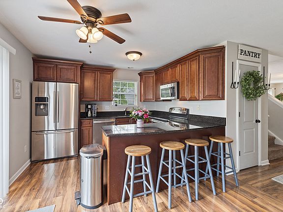5th image of 5550 Sweet River Dr