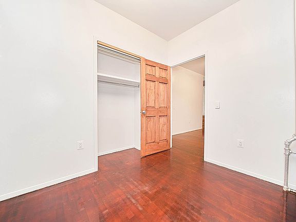 4th image of 280 Mulberry St Front B