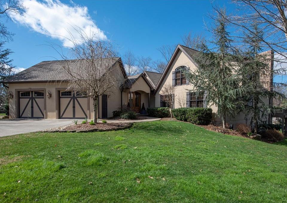 1st image of 468 Baywood Dr