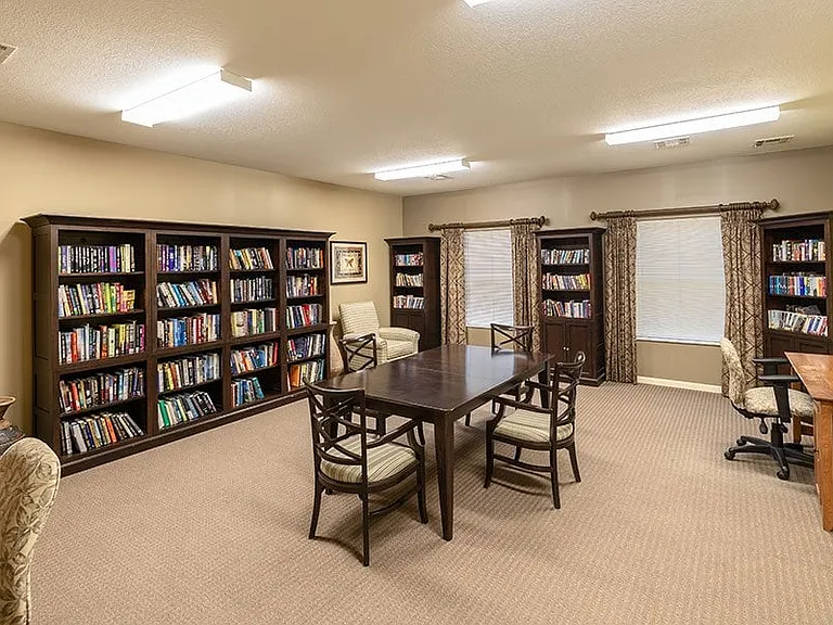 RESERVE AT LAKEVIEW — Photo 4