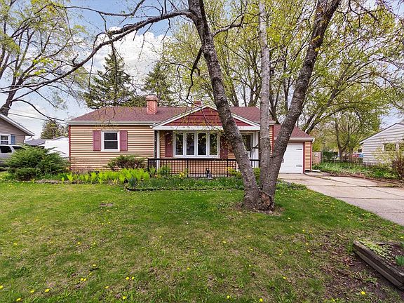 3rd image of 1435 Macfar Ln