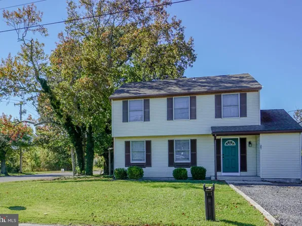 201 Falcon Dr, Little Egg Harbor, NJ 08087