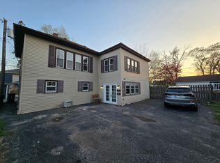10 Lawndale St, Hammond, IN 46324