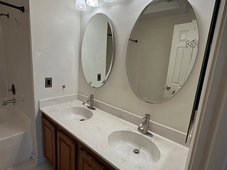 7770 Black Horse Ct — Photo 19