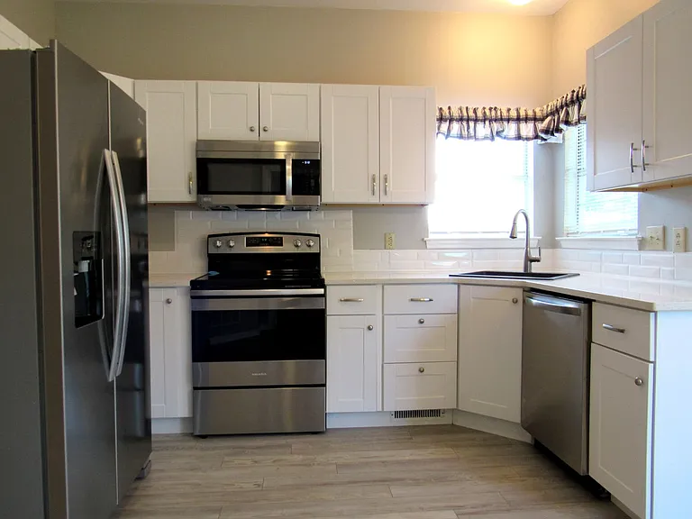 3061 Liberty Hills Dr — Photo 6
