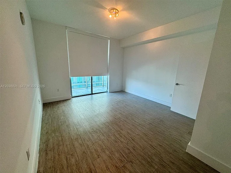 79 SW 12th St #3509 — Photo 5