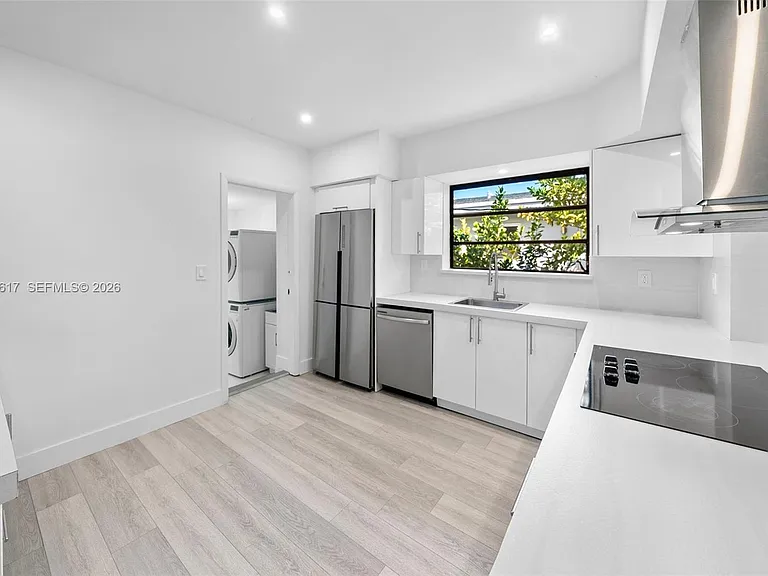 7525 Adventure Ave — Photo 8