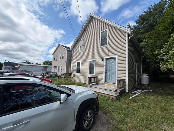 3rd image of 10 Lyons Street
