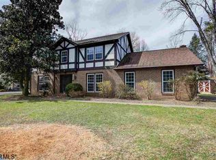 2711 Huntington Rd, Charlottesville, VA 22901