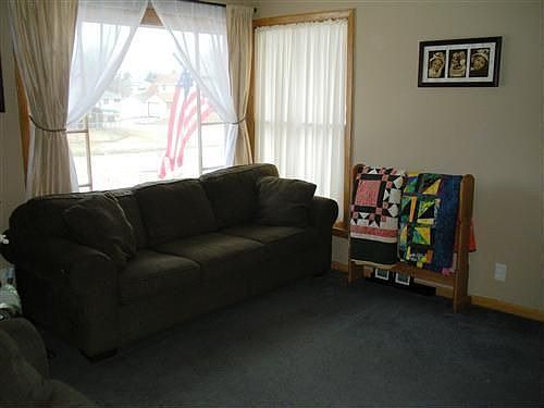 2nd image of 707 Lakeview Ave