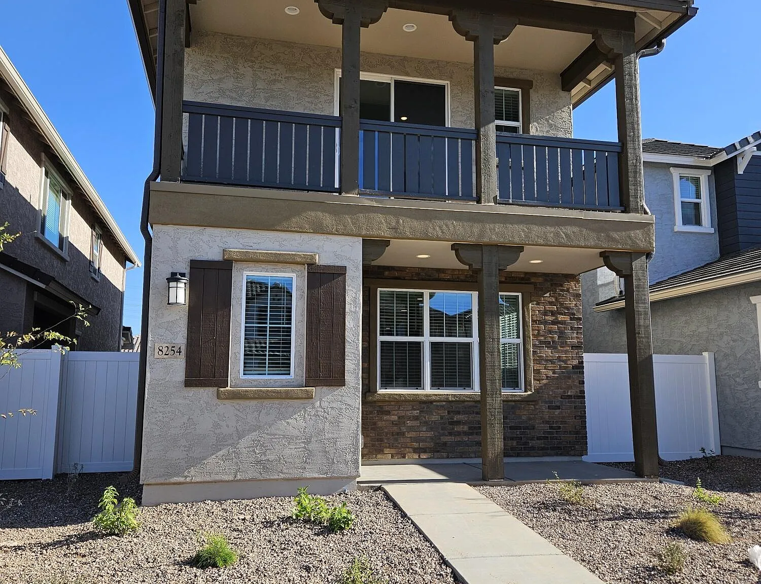 4 bed, 3.5 bath, 2028 sqft, $2,700 — Photo 1