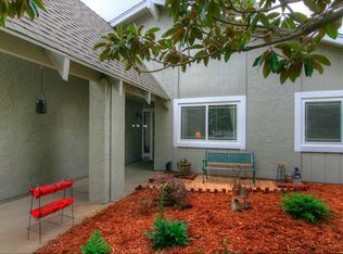 8259 Old Ranch Rd, Citrus Heights, CA 95610