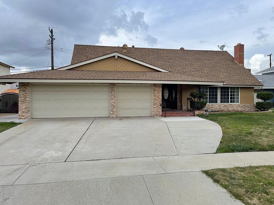 1st image of 221 Abogado Ave