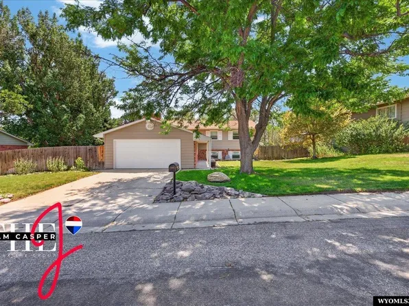 2103 W 42nd St, Casper, WY 82604