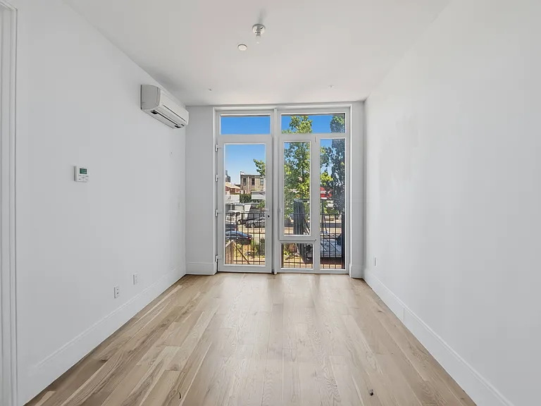 183 McGuinness Blvd #2B — Photo 6